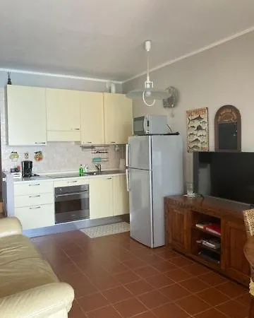 Venzo شقة برنزوني سول جاردا