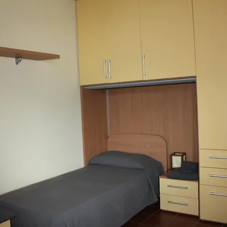 Venzo Apartment *