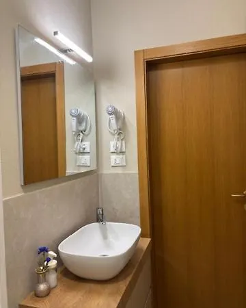 Venzo Apartment